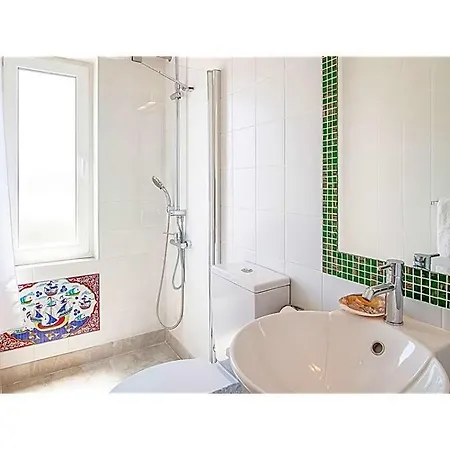 Βίλα Sleeps 6 Pool Wifi Καλκάν