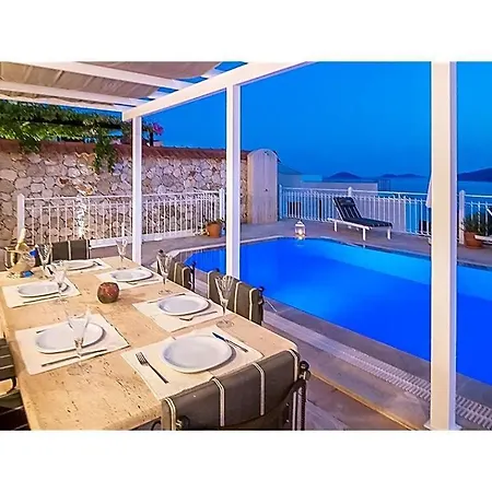 Βίλα Sleeps 6 Pool Wifi