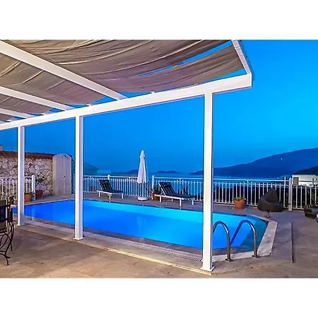 Sleeps 6 Pool Wifi